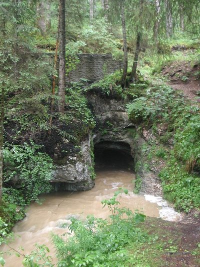 Source des capucins en crue
