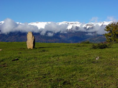 Menhir au Mont Mourex