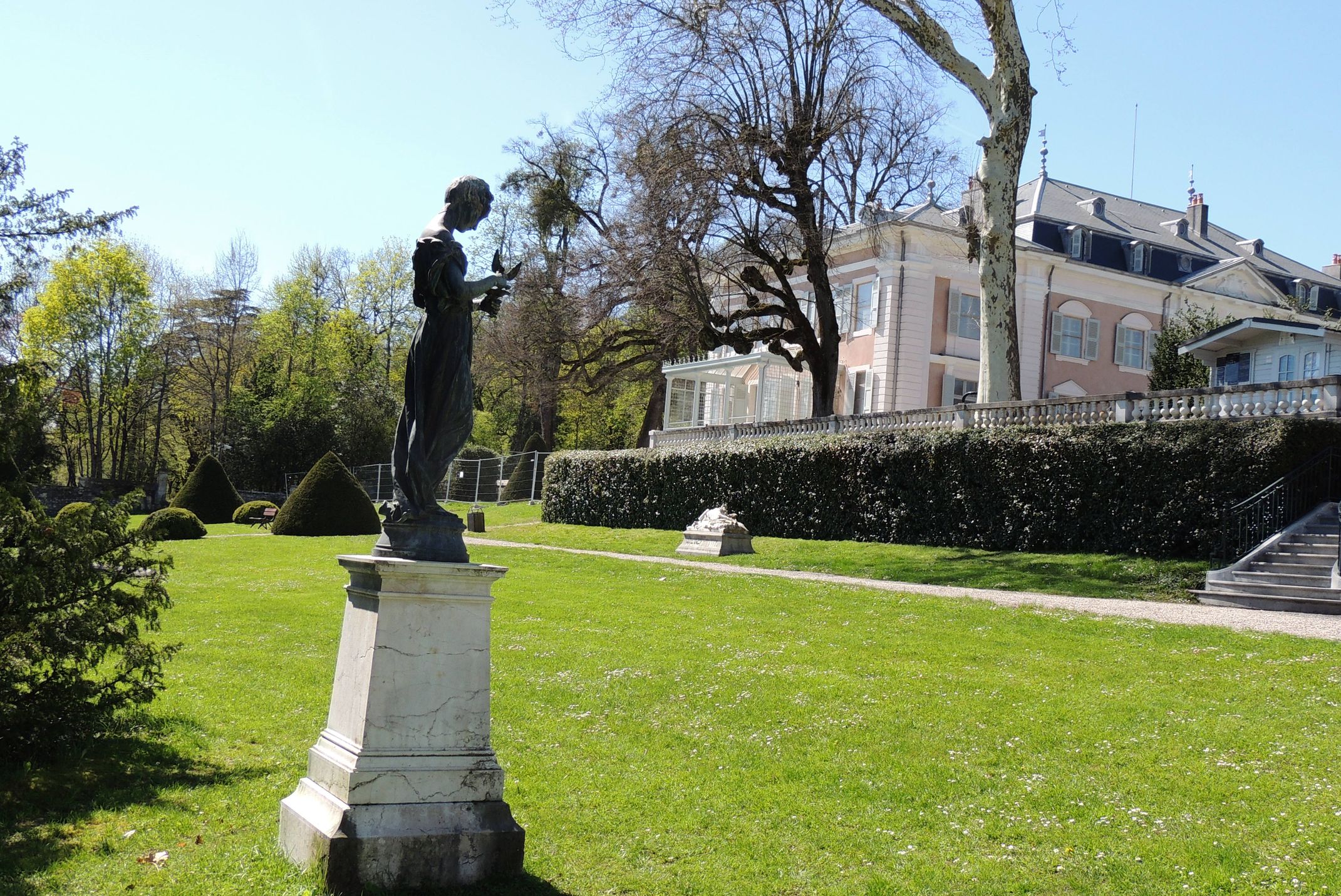 Le château de Voltaire et ses jardins