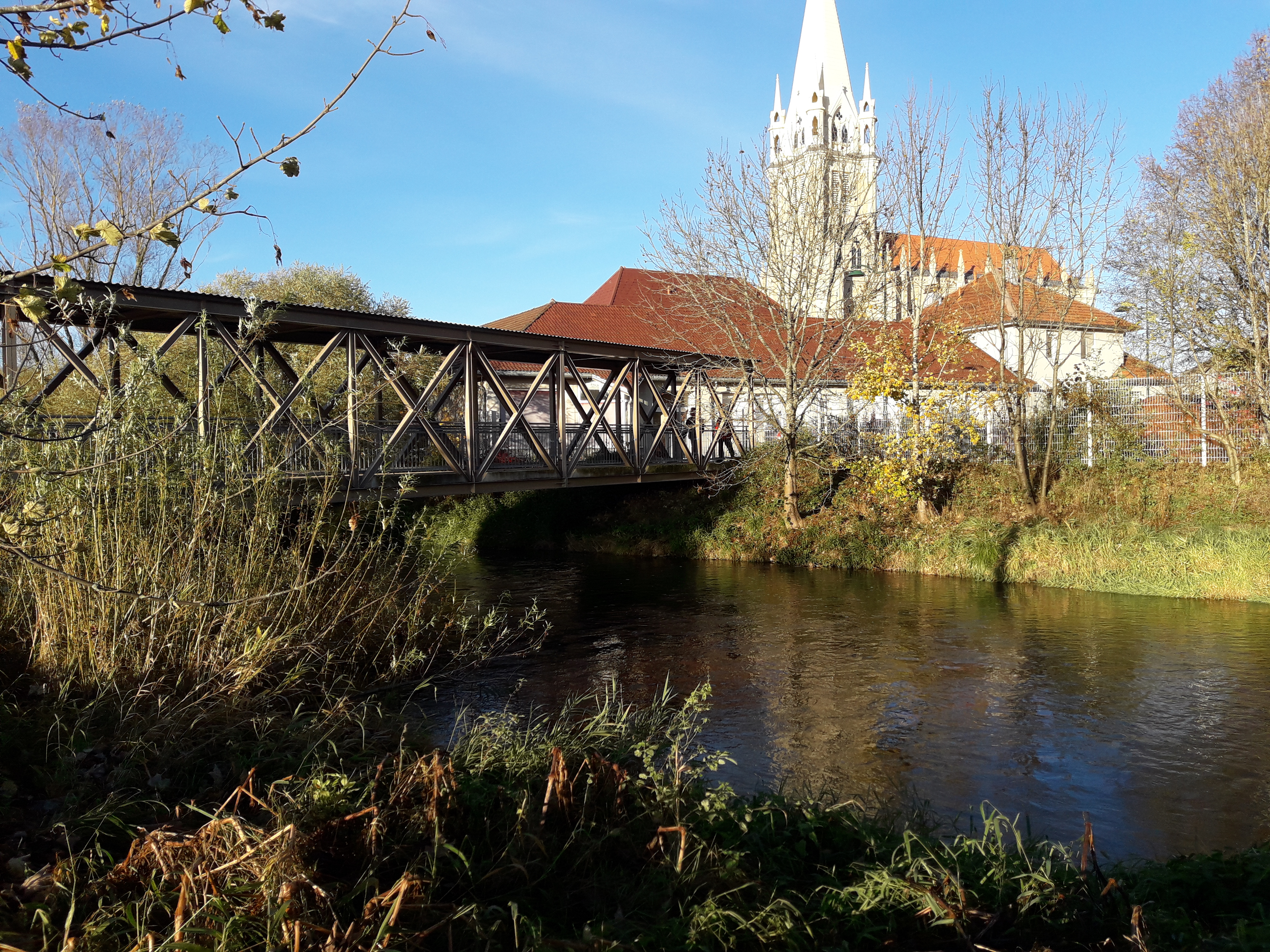 Passerelle de Doubs